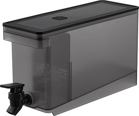 Amazon｜山崎実業(Yamazaki) 冷蔵庫 ドリンクサーバー 2.8L ブラック W10×D31.5×H17cm(蛇口・バルブ含む) タワー tower 食洗機対応 冷水筒 麦茶ポット 1583｜ピッチャー・冷水筒 オンライン通販